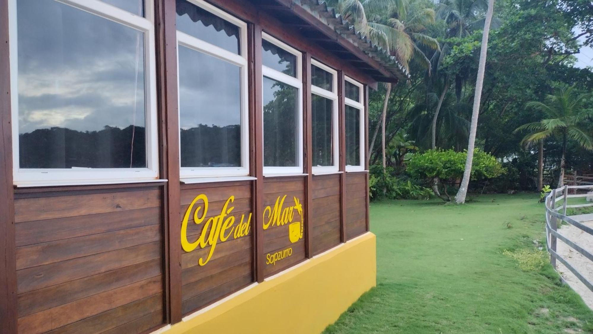 Cafe Del Mar Sapzurro Bed & Breakfast Exterior photo